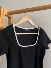 Cargar imagen en el visor de la galería, Prenda Male manga corta Contraste - Negro